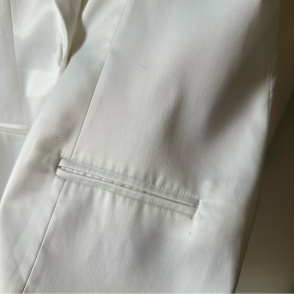 NONCHALANT Dina Blazer Dress in Off White - Picture 6 of 10